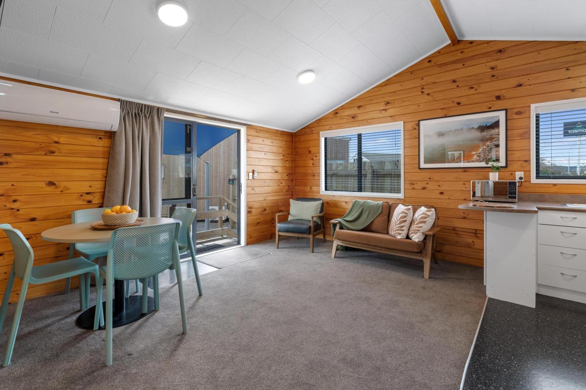 Tasman -